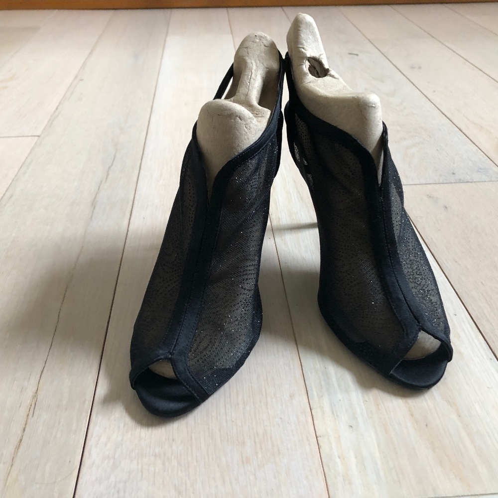 Black glittery sheer mesh open-toe sling-back dress shoes, size 8